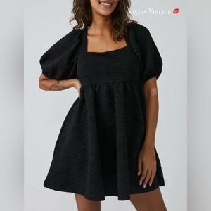 FREE PEOPLE PUFF SLEEVE JACQUARD BABYDOLL 'VIOLET' MINIDRESS IN BLACK